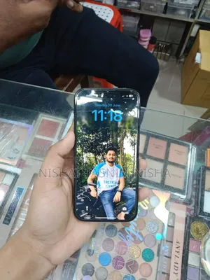 New Apple iPhone 15 128 GB Black