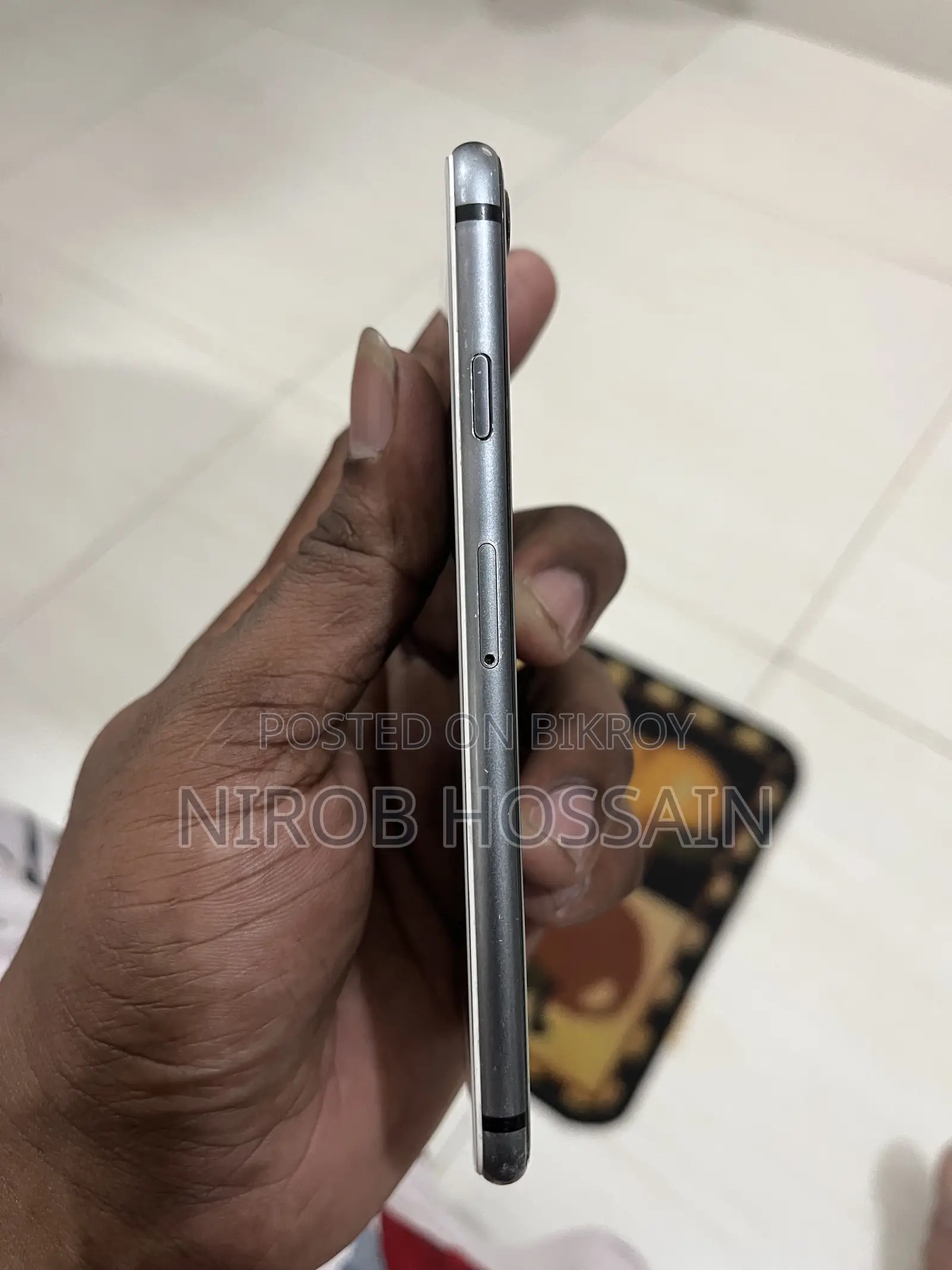 Apple iPhone 8 64 GB White