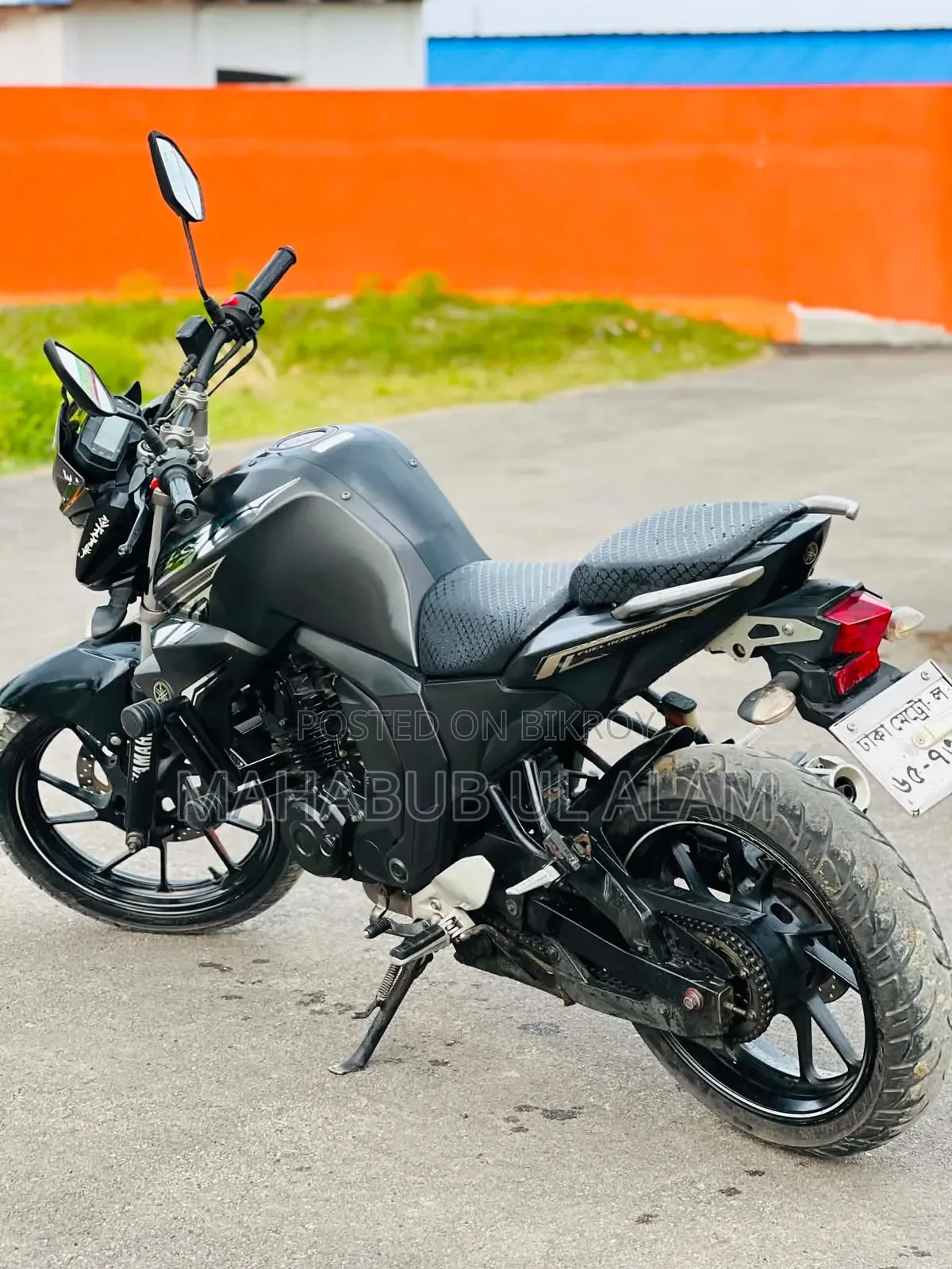 Yamaha FZ6 2023 Black