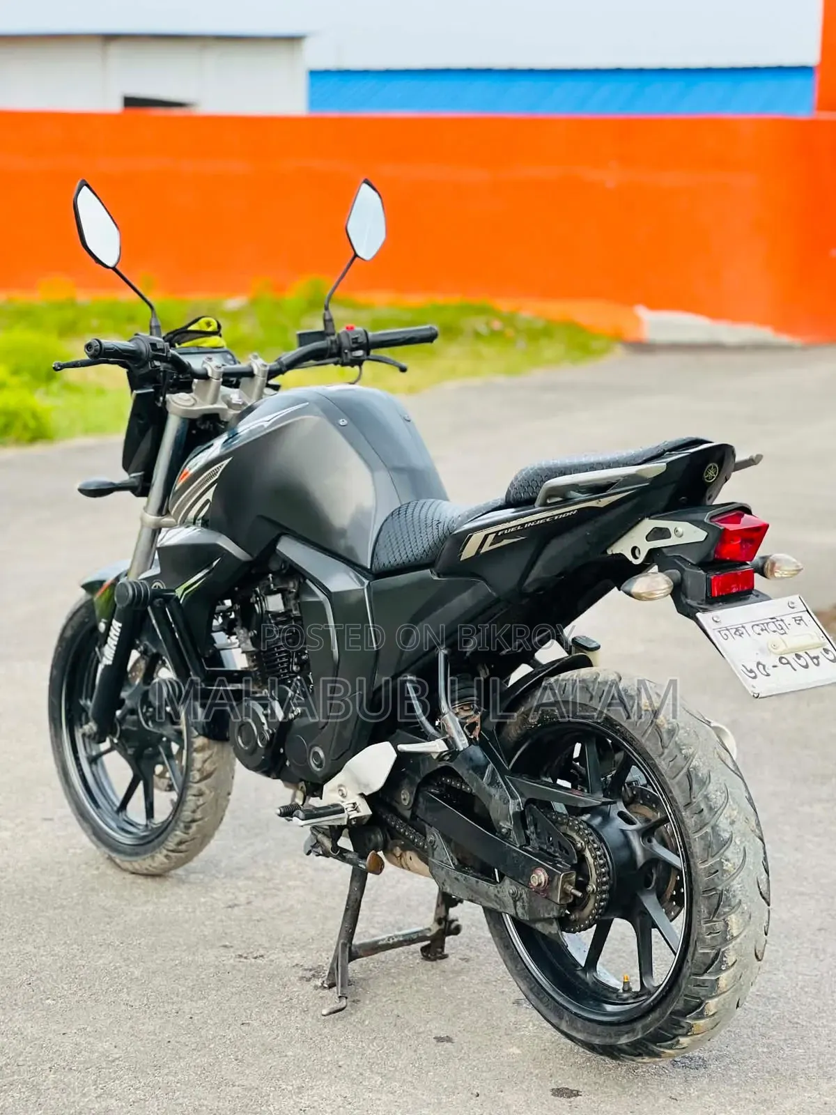 Yamaha FZ6 2023 Black