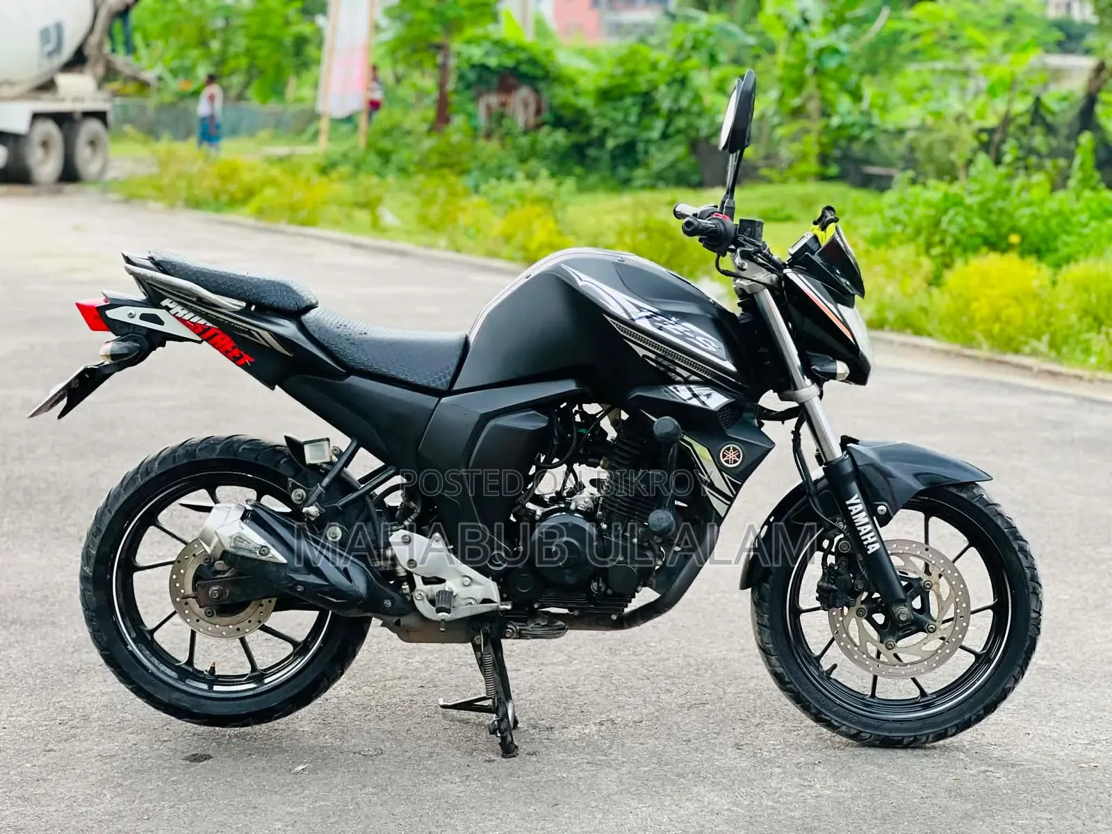 Yamaha FZ6 2023 Black