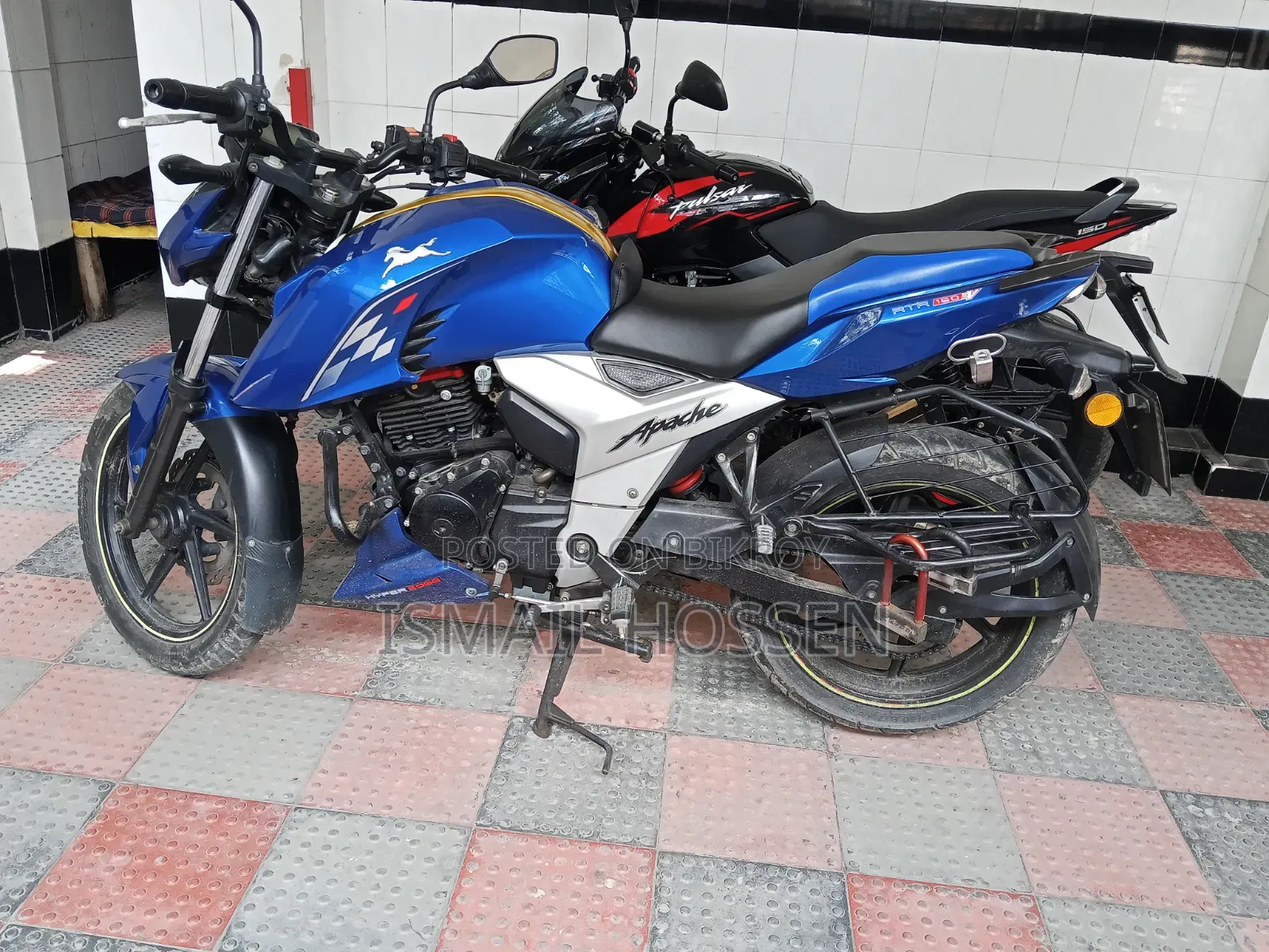 TVS Apache RTR 160 4V 2022 Blue