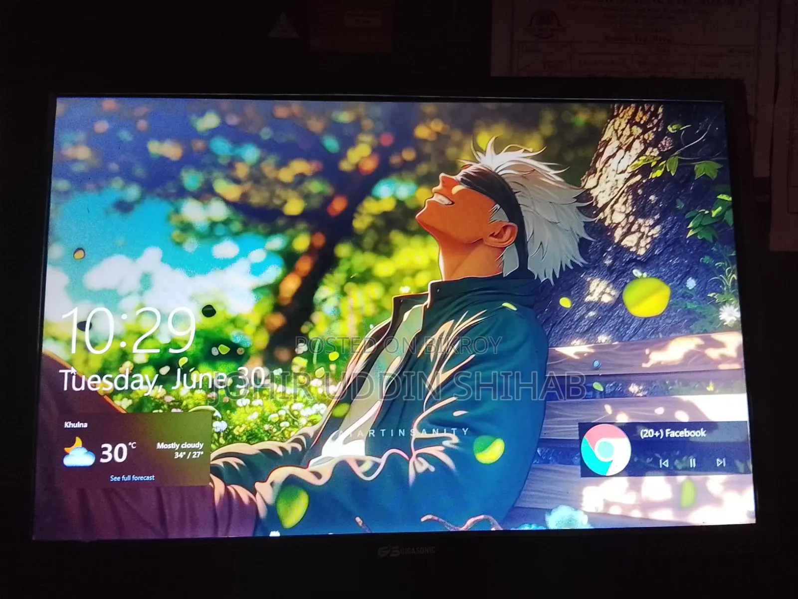 Monitor for Sale - Need Money