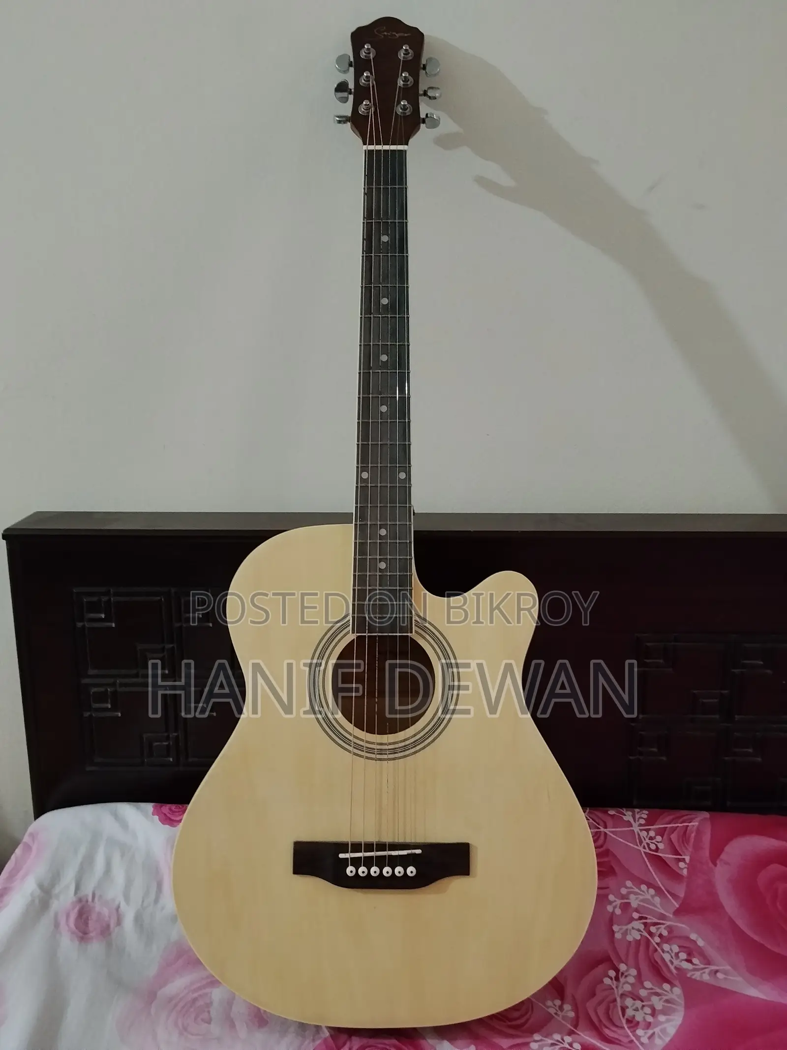 Smiger Acoustic Guitar