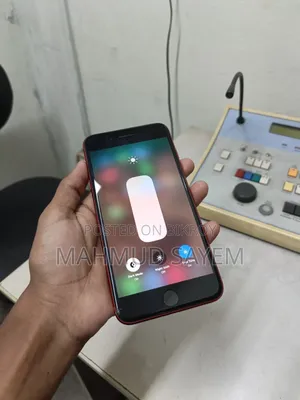 Apple iPhone 8 Plus 64 GB Red