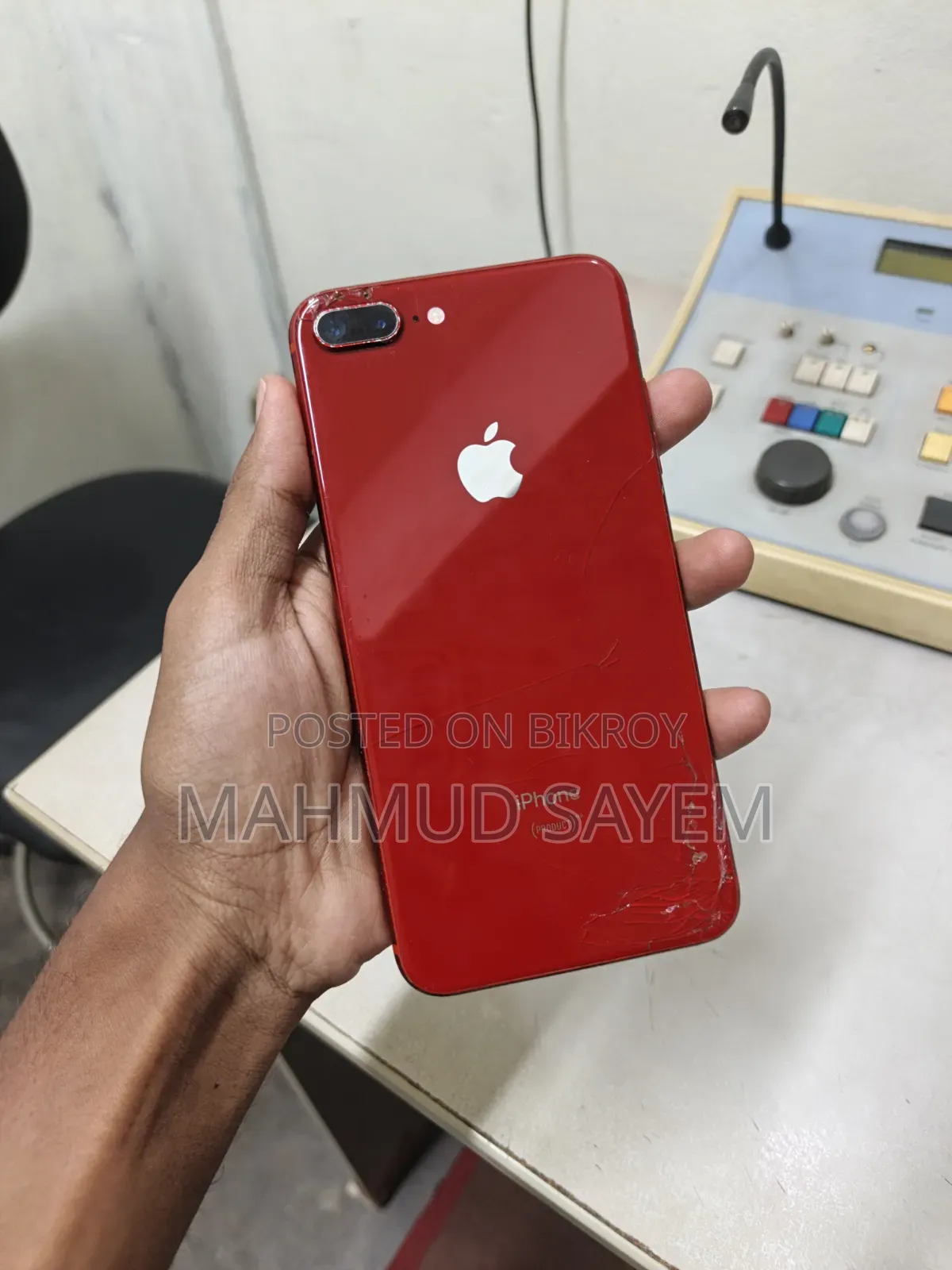 Apple iPhone 8 Plus 64 GB Red