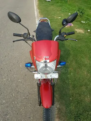 TVS Radeon 2021 Red