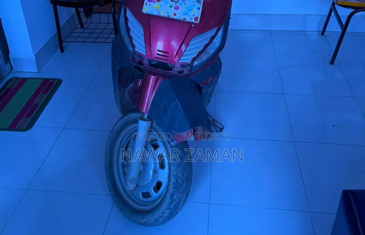 মাহিন্দ্রা সেঞ্চুরো ২০১৮ রেড