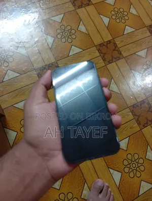Apple iPhone 13 128 GB