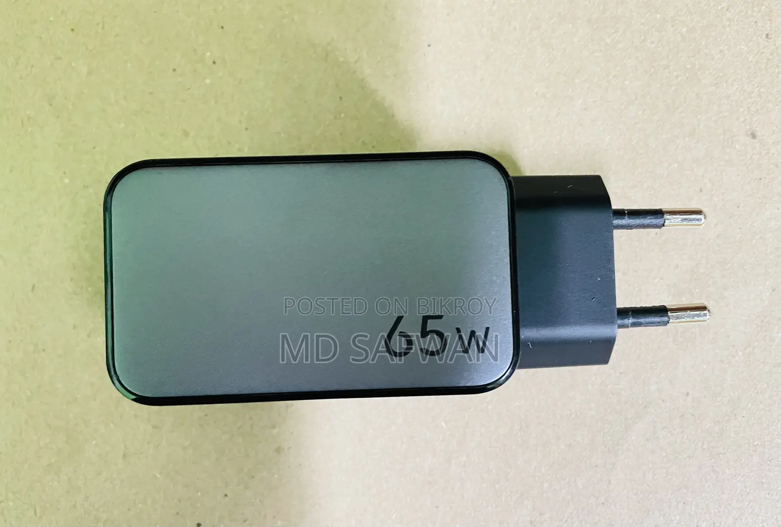 Ugreen 65w চার্জিং অ্যাডাপ্টার