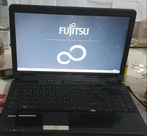Laptop Fujitsu Lifebook AH530 4GB Intel Core I3 HDD 500GB