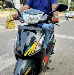 Hero Pleasure 2020 Black