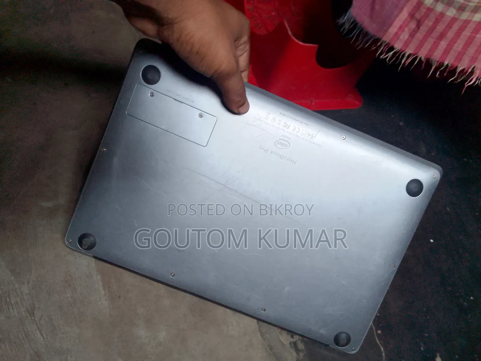 Laptop Chuwi HeroBook Pro 8GB Intel Celeron SSD 256GB