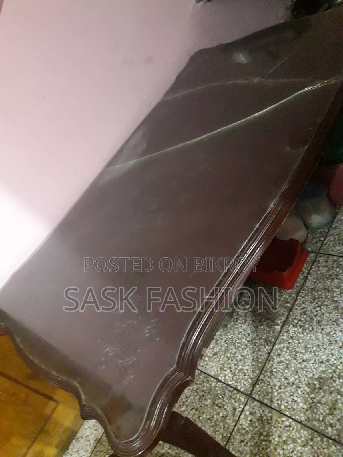 Malaysian board, dining table only, glass is broken.
