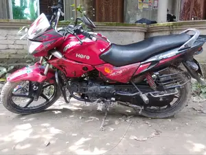 Hero Glamour 2015 Red