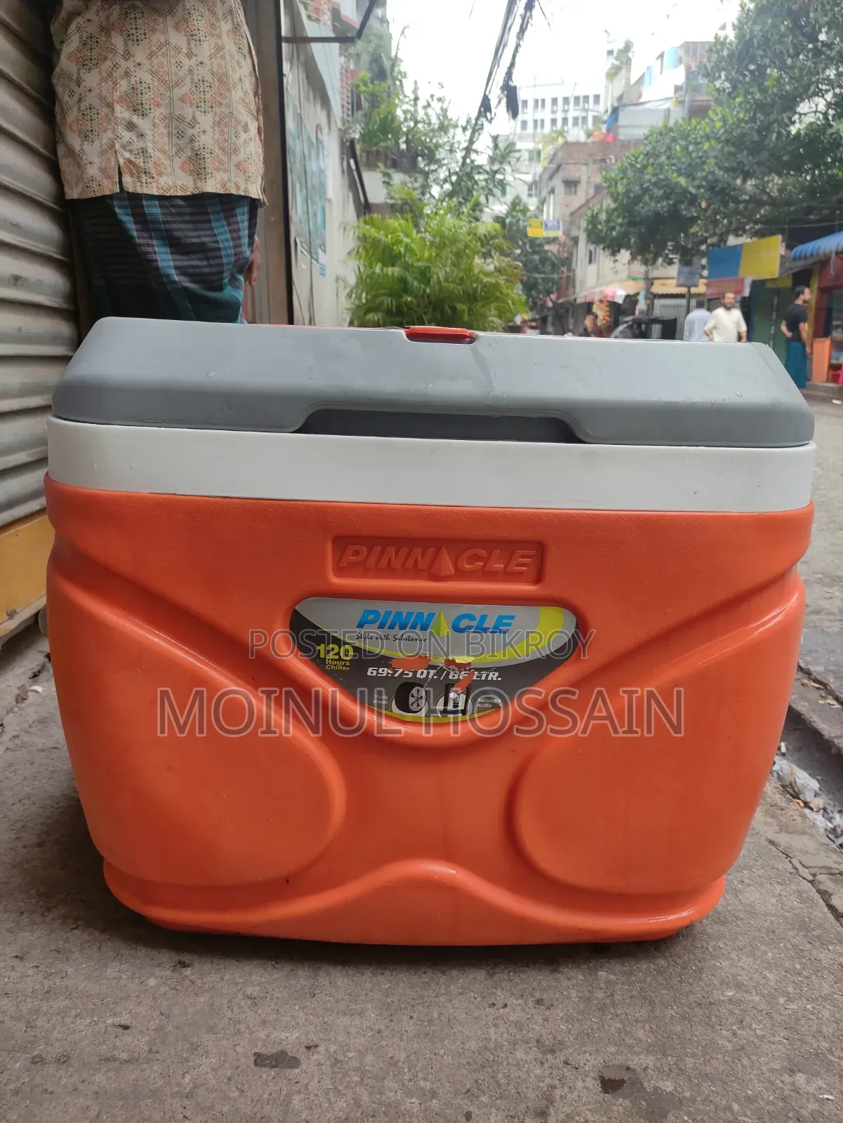 Pinnacle 66l Ice Box for Sale!