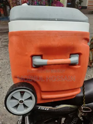 Pinnacle 66l Ice Box for Sale!