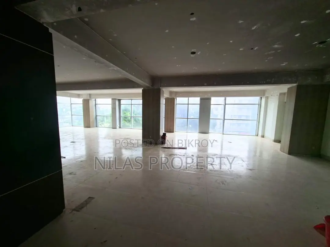Gym/Office Front View 8000 SFT Commercial Space Rent