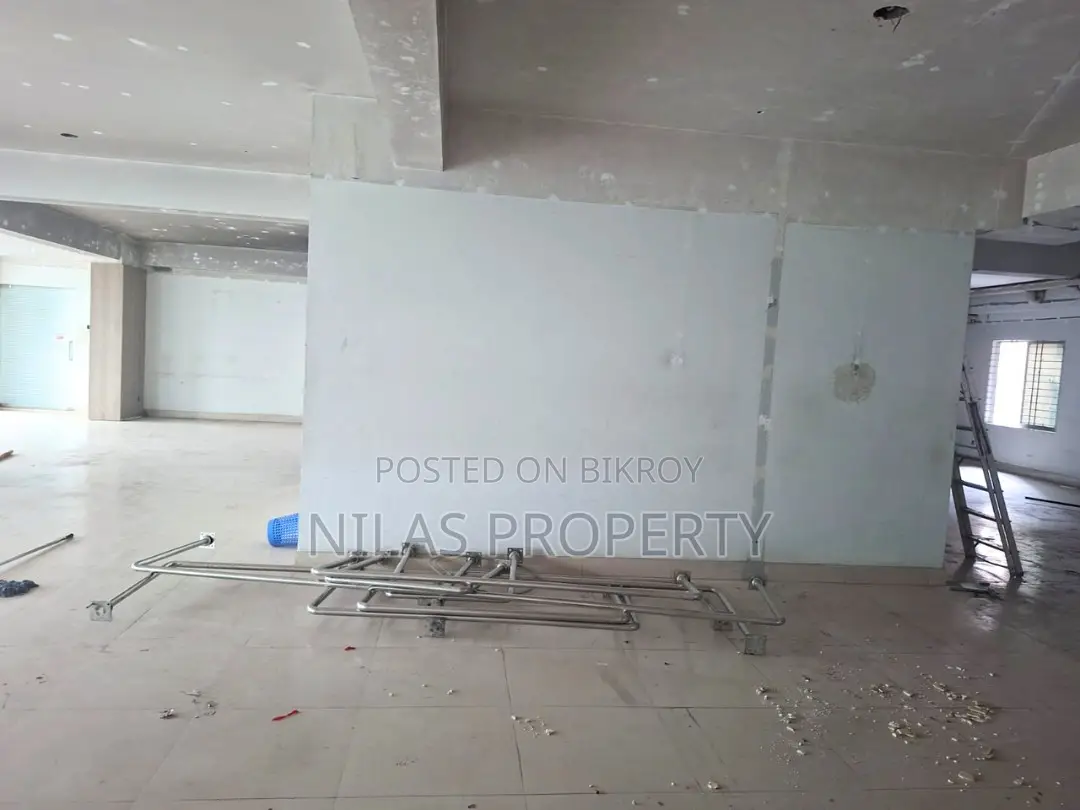 Gym/Diagnostic Center/Office 12000 SFT Commercial Space Rent