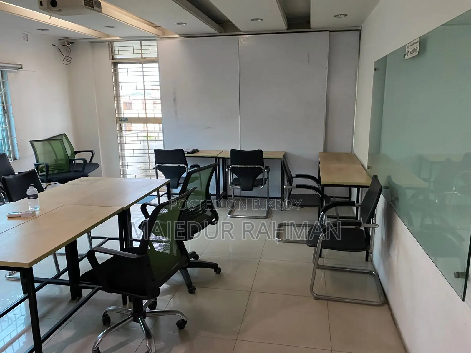 কলেজ গেট, হুমায়ুন রোড, মোহাম্মদপুর, ঢাকায় অফিস স্পেস ভাড়া
