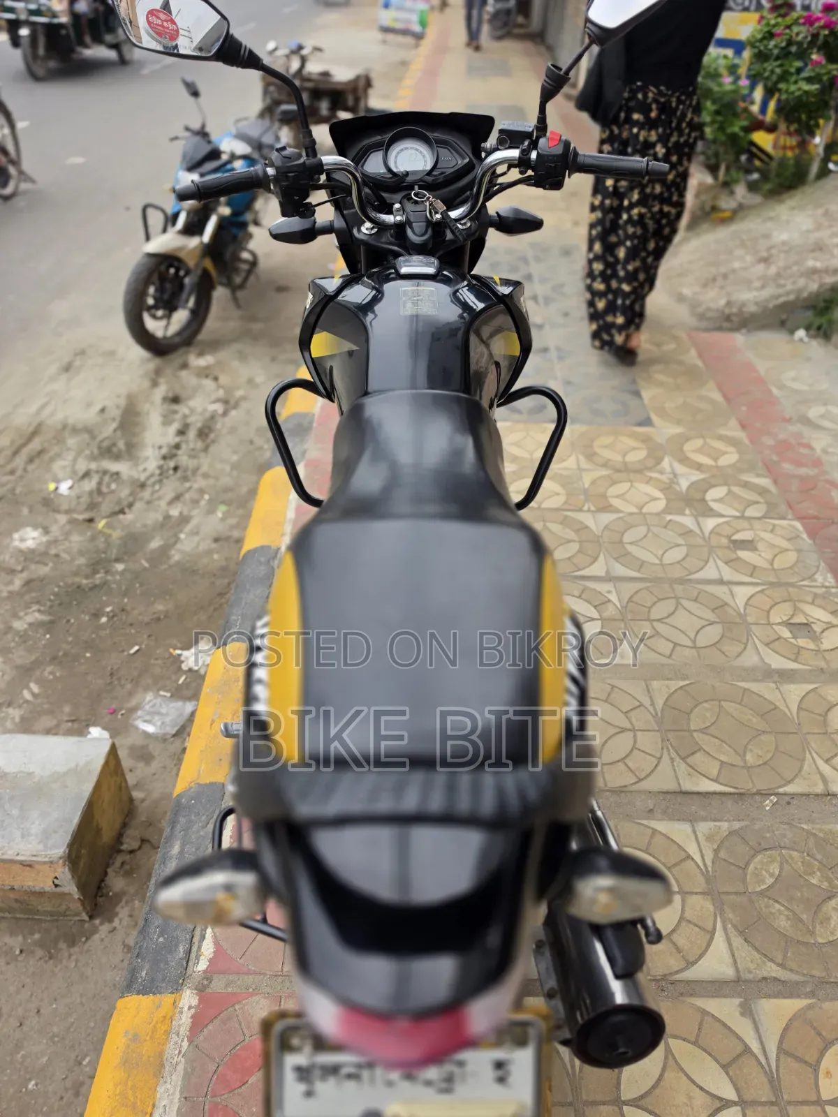 TVS Stryker 125 2022 Yellow