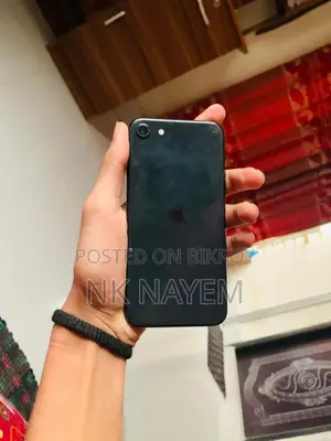 Apple iPhone SE 64 GB Black