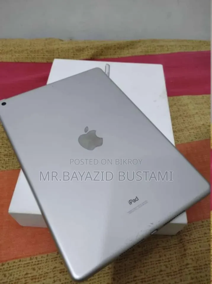Apple iPad Wi-Fi 32 GB Silver