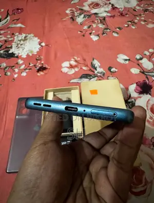 মটোরোলা এজ ৫০ ফিউশন ২৫৬ জিবি