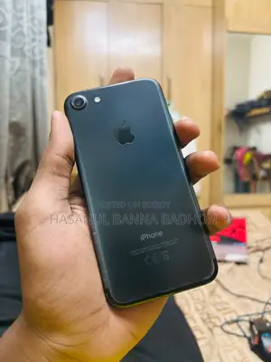 অ্যাপল আইফোন ৭ ৩২ জিবি ব্ল্যাক