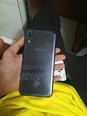 Samsung Galaxy M10 32 GB Black