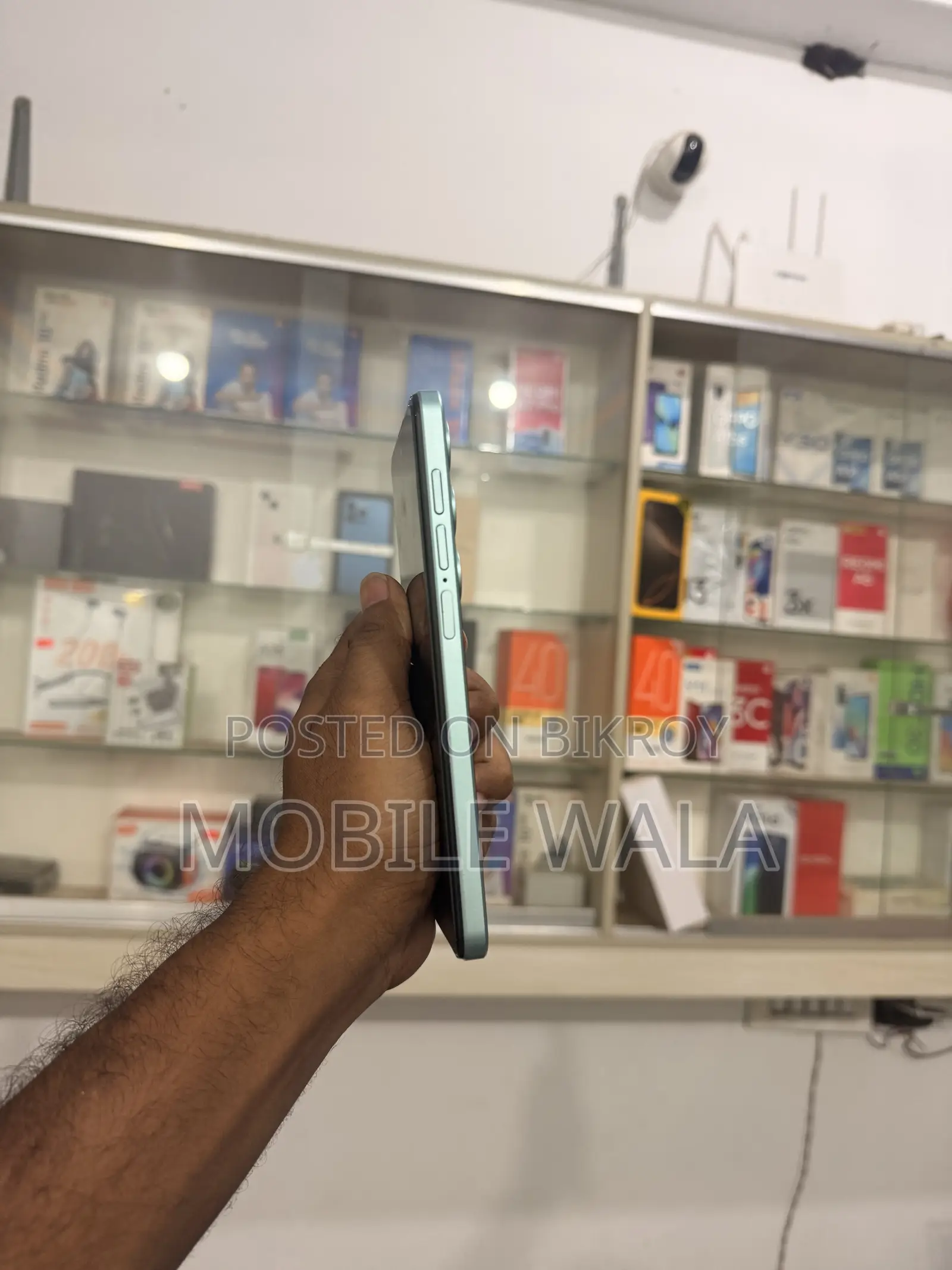 Mobile Phone 64 GB Green