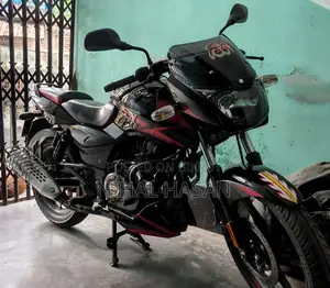 বাজাজ পালসার ১৫০ ২০২০ কালো