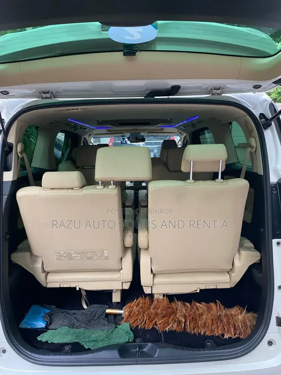 Alphard for Rent
