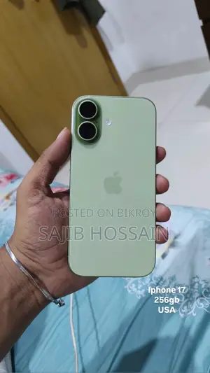 New Apple iPhone 17 256 GB Green