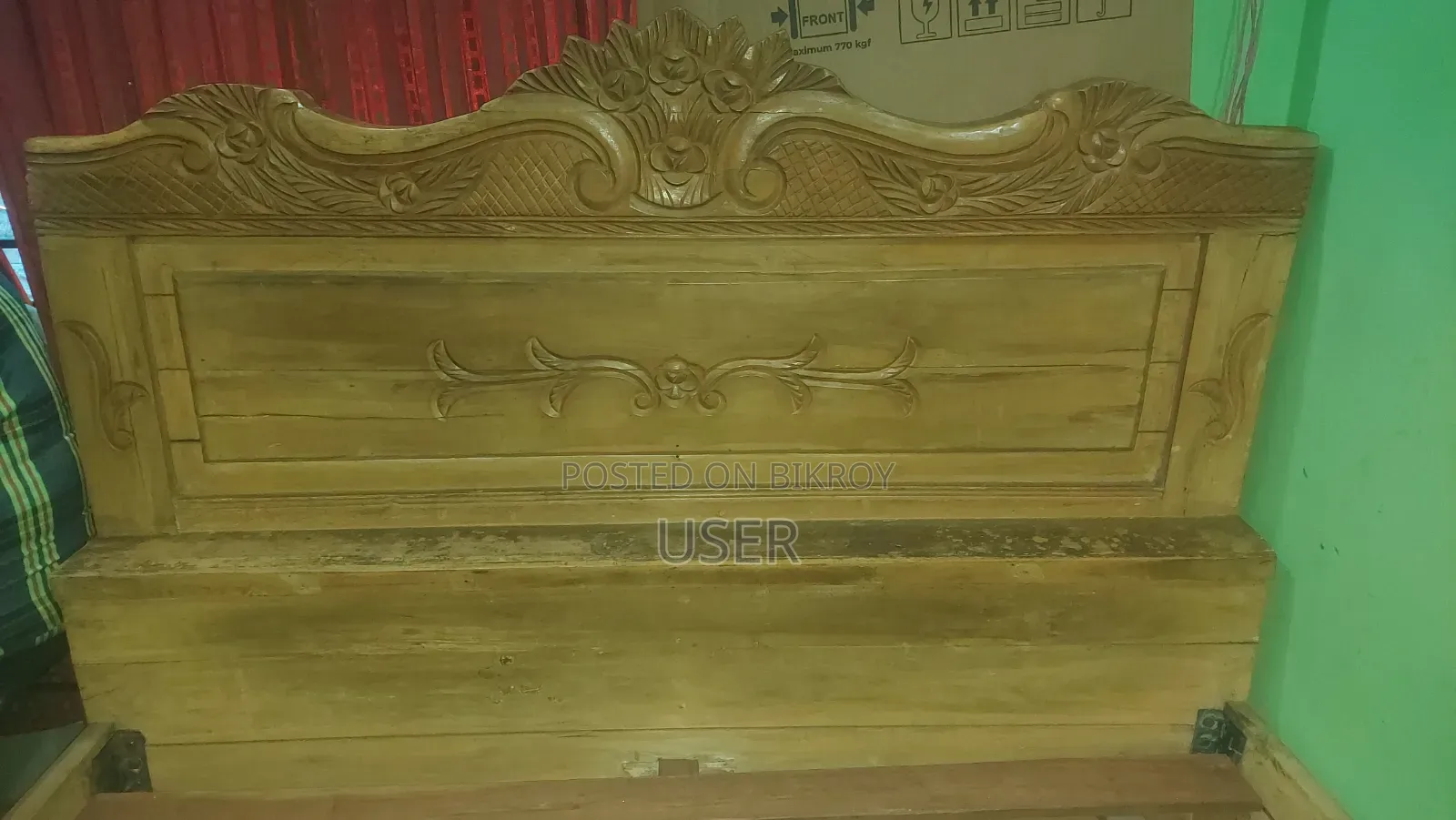 Wooden Bed Size 5/7 Feet