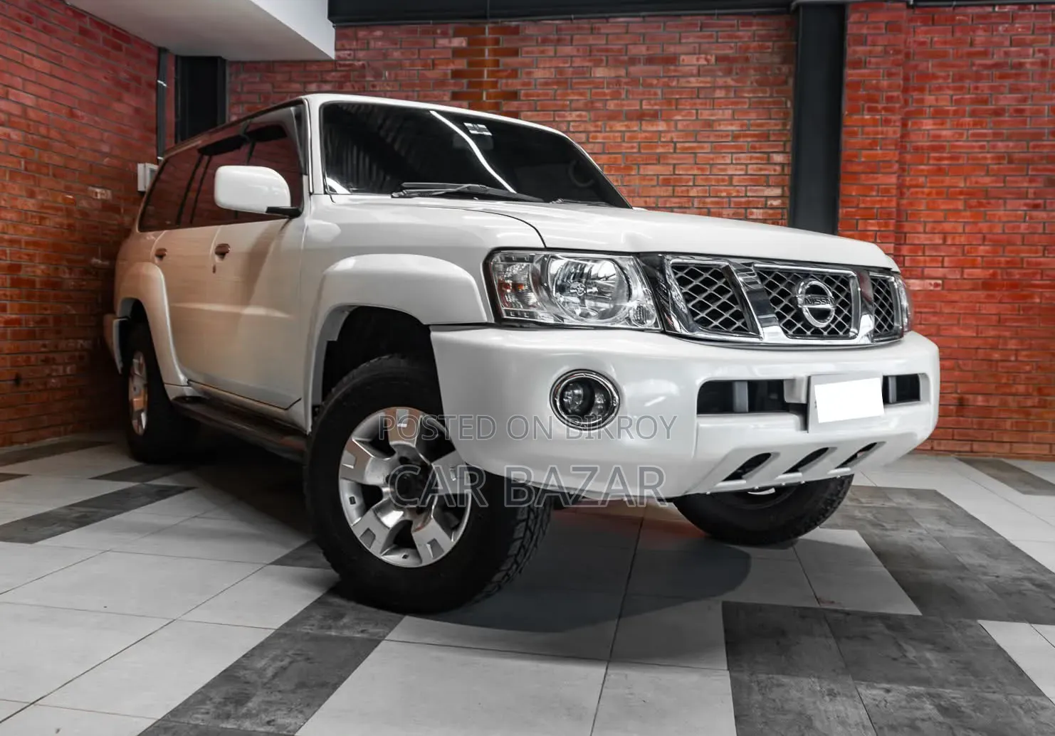 Nissan Patrol 2009 Off white