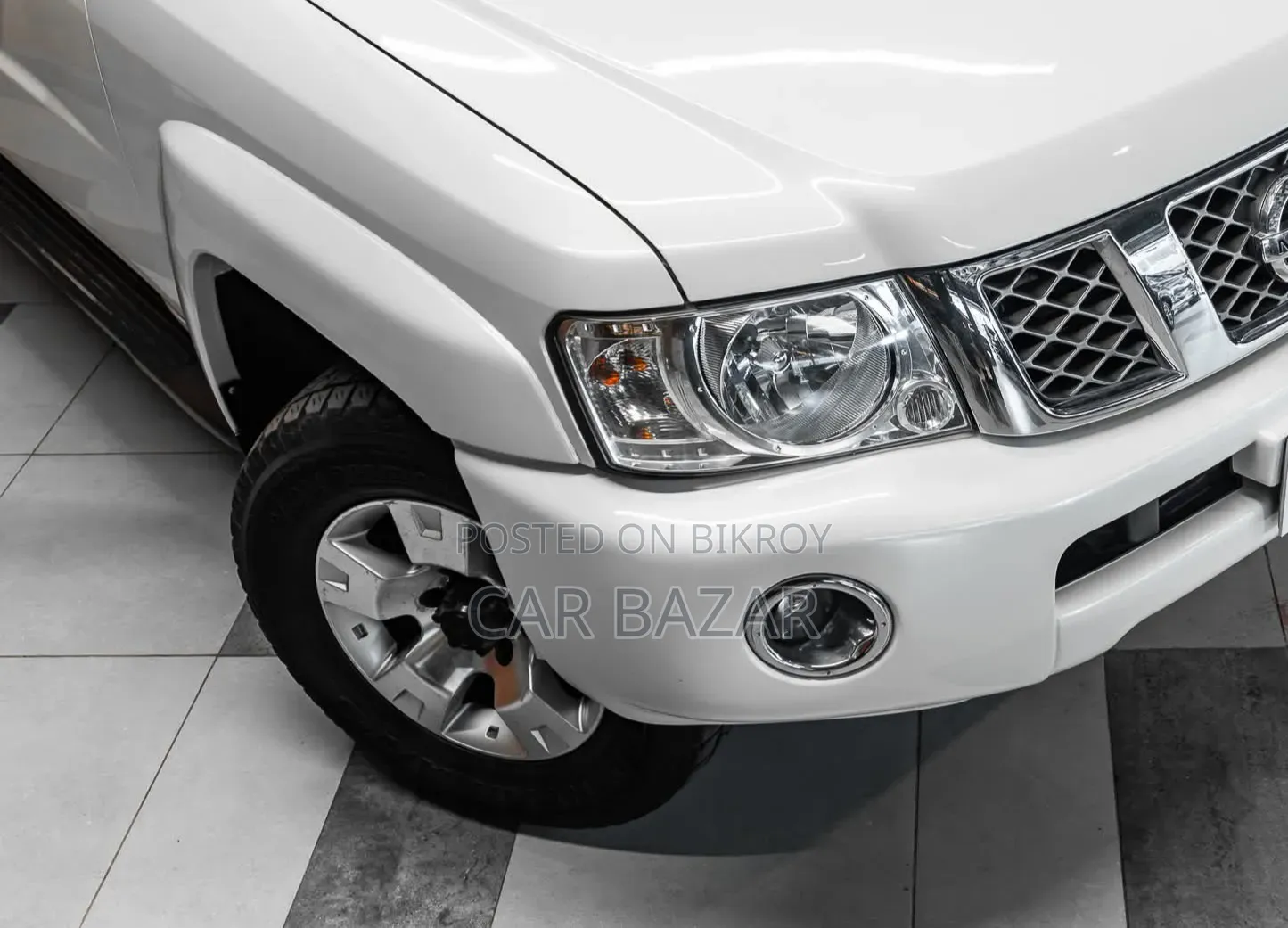 Nissan Patrol 2009 Off white