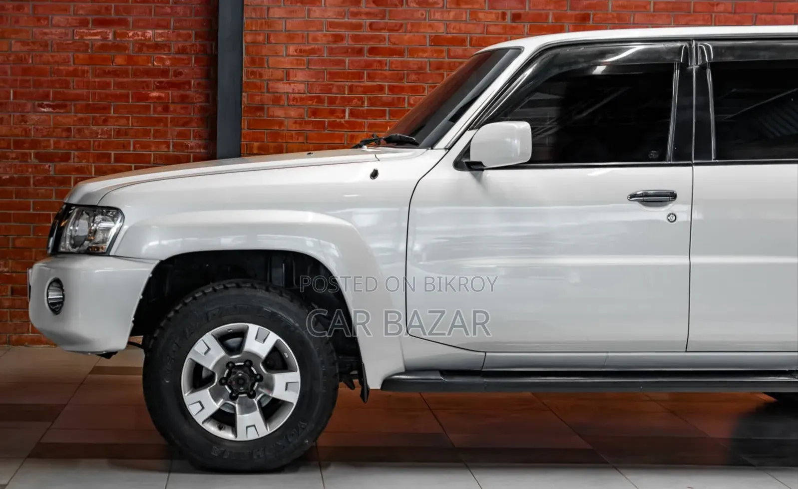 Nissan Patrol 2009 Off white
