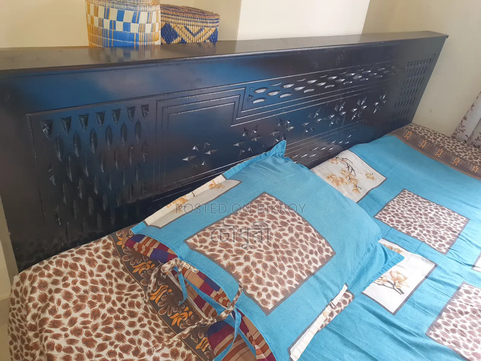Palong- Bed (6x7) Feet