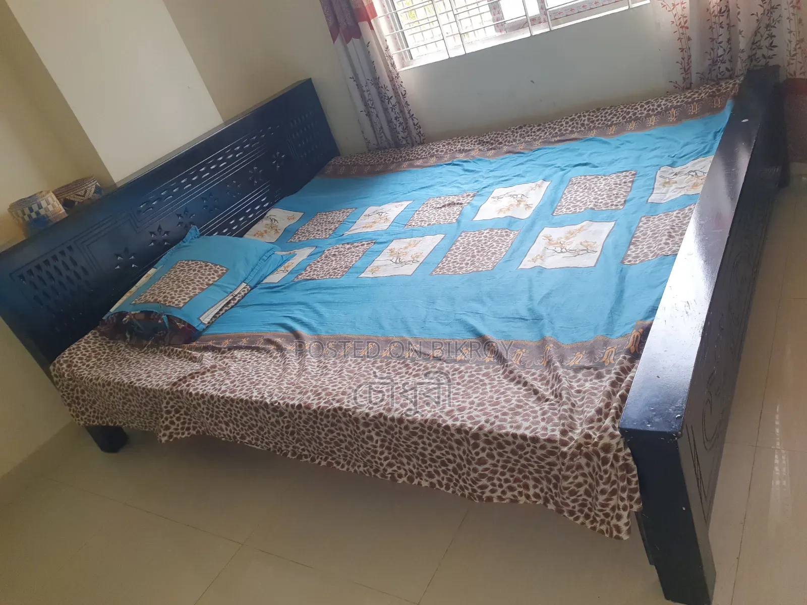 Palong- Bed (6x7) Feet