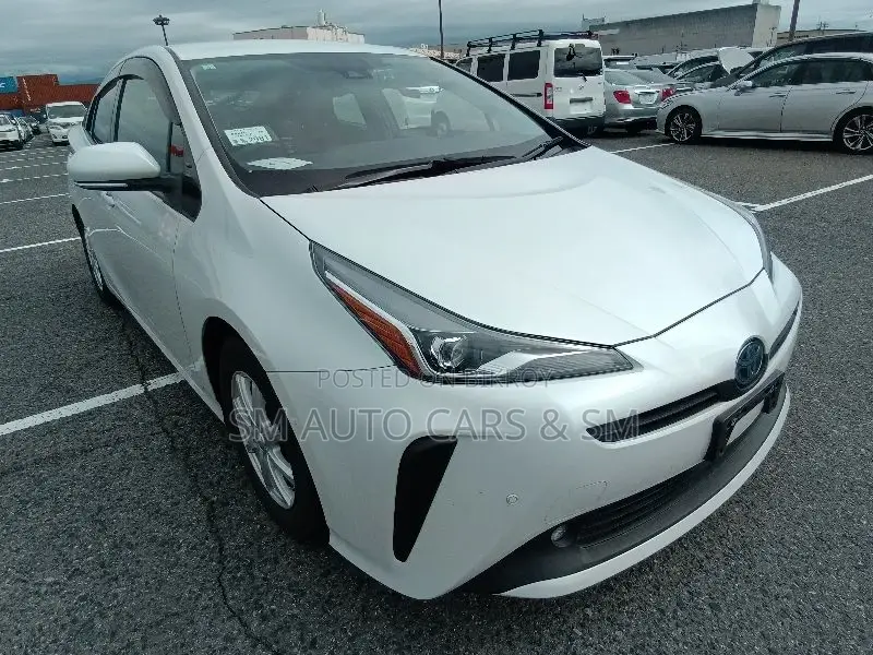 Toyota Prius 2021 Pearl