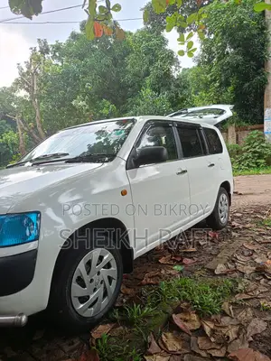 Toyota Toyoace 2002 White