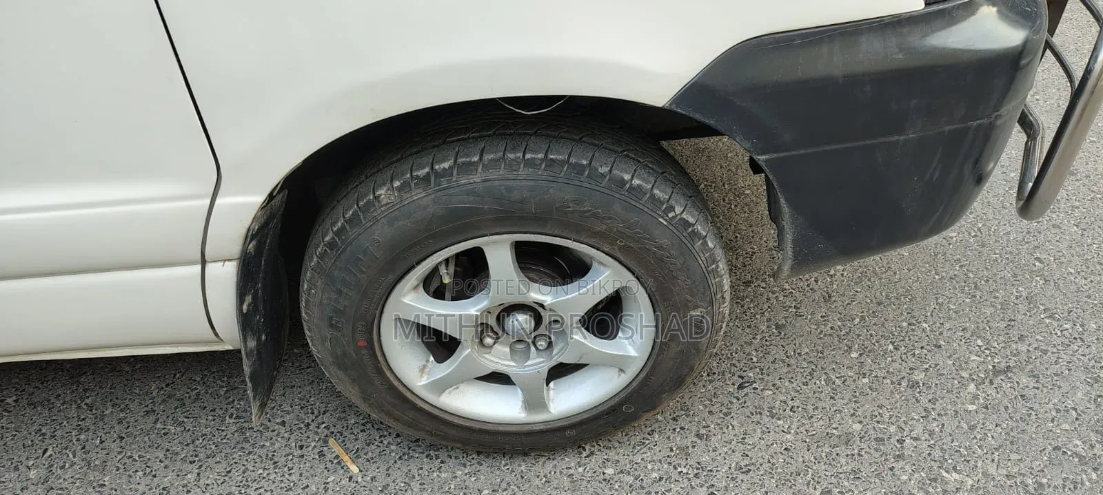 Toyota Noah 2001 White