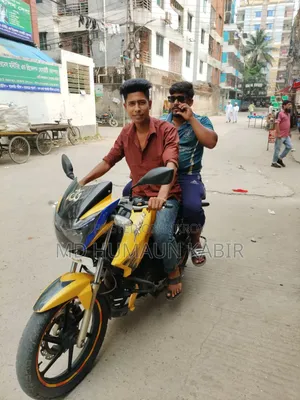 TVS Apache RTR 160 2V ABS 2018 Yellow