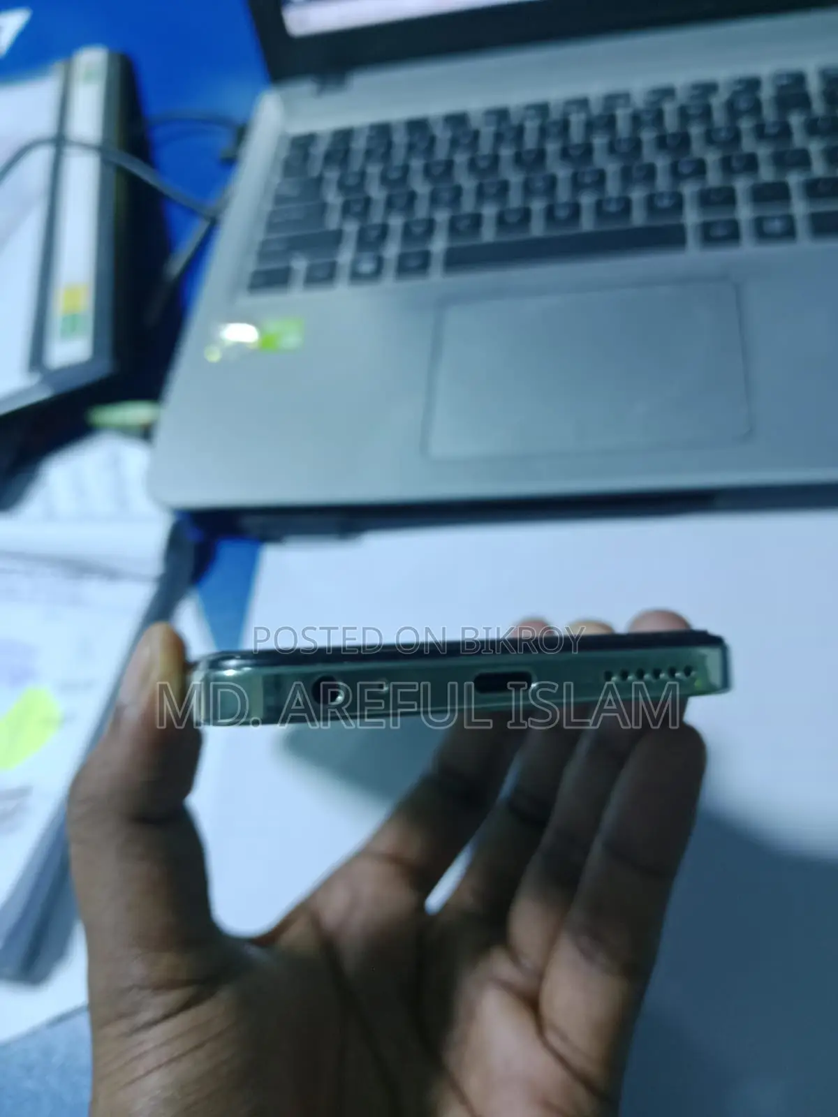 Helio 128 GB White