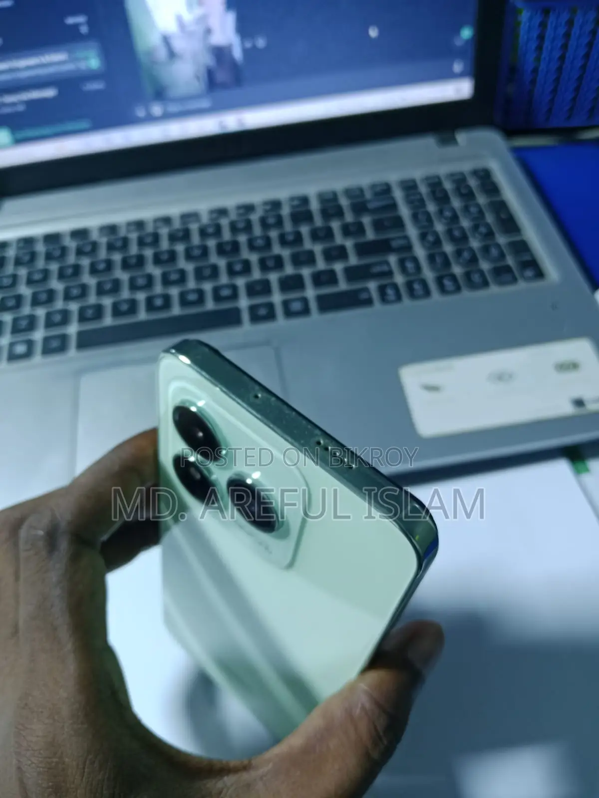Helio 128 GB White