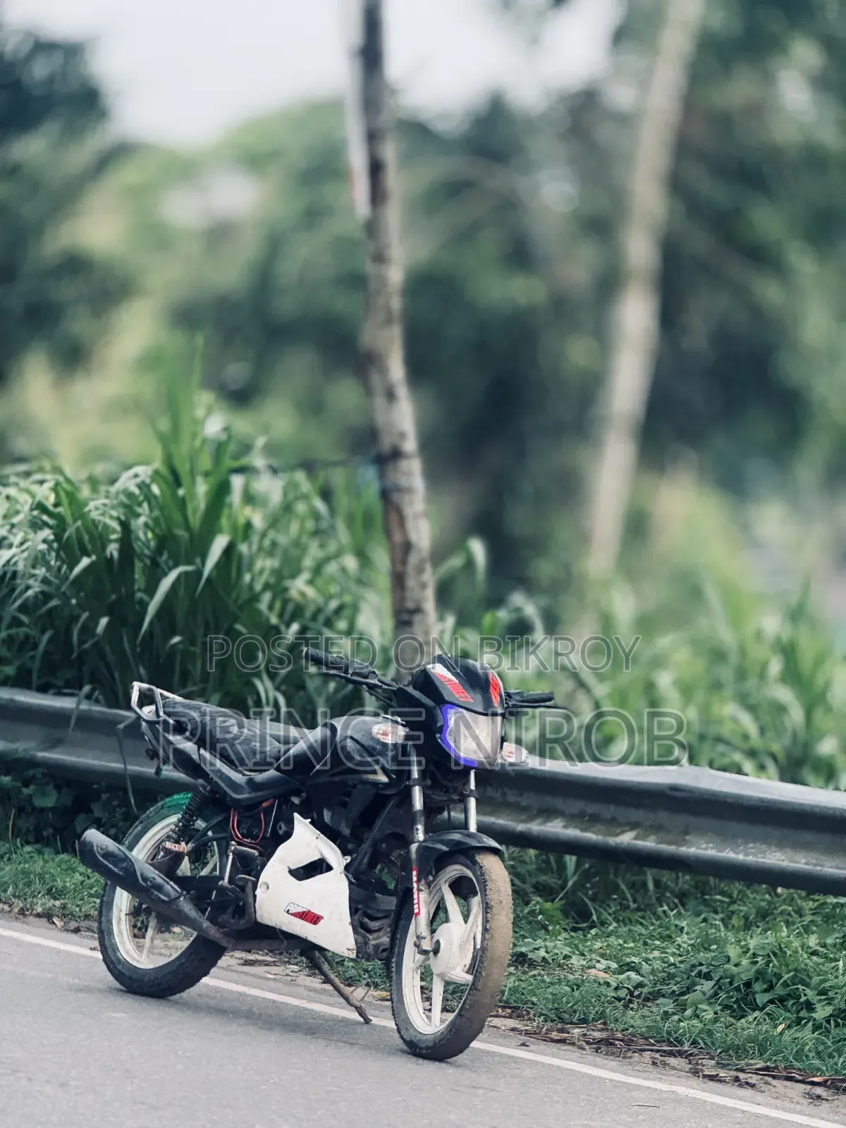 Bajaj 2018 Black