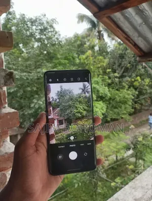 স্যামসাং গ্যালাক্সি এস২০+ ১২৮ জিবি ব্ল্যাক