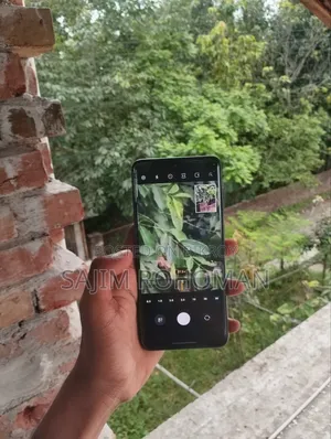স্যামসাং গ্যালাক্সি এস২০+ ১২৮ জিবি ব্ল্যাক