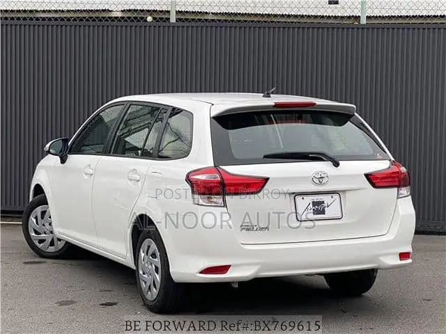 Toyota Corolla Fielder 2021 Pearl
